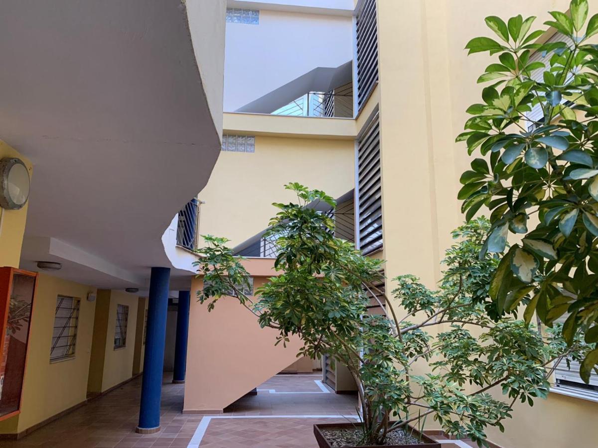 Apartamento Playa San Rafael ฟูเอนฮิโรลา ภายนอก รูปภาพ