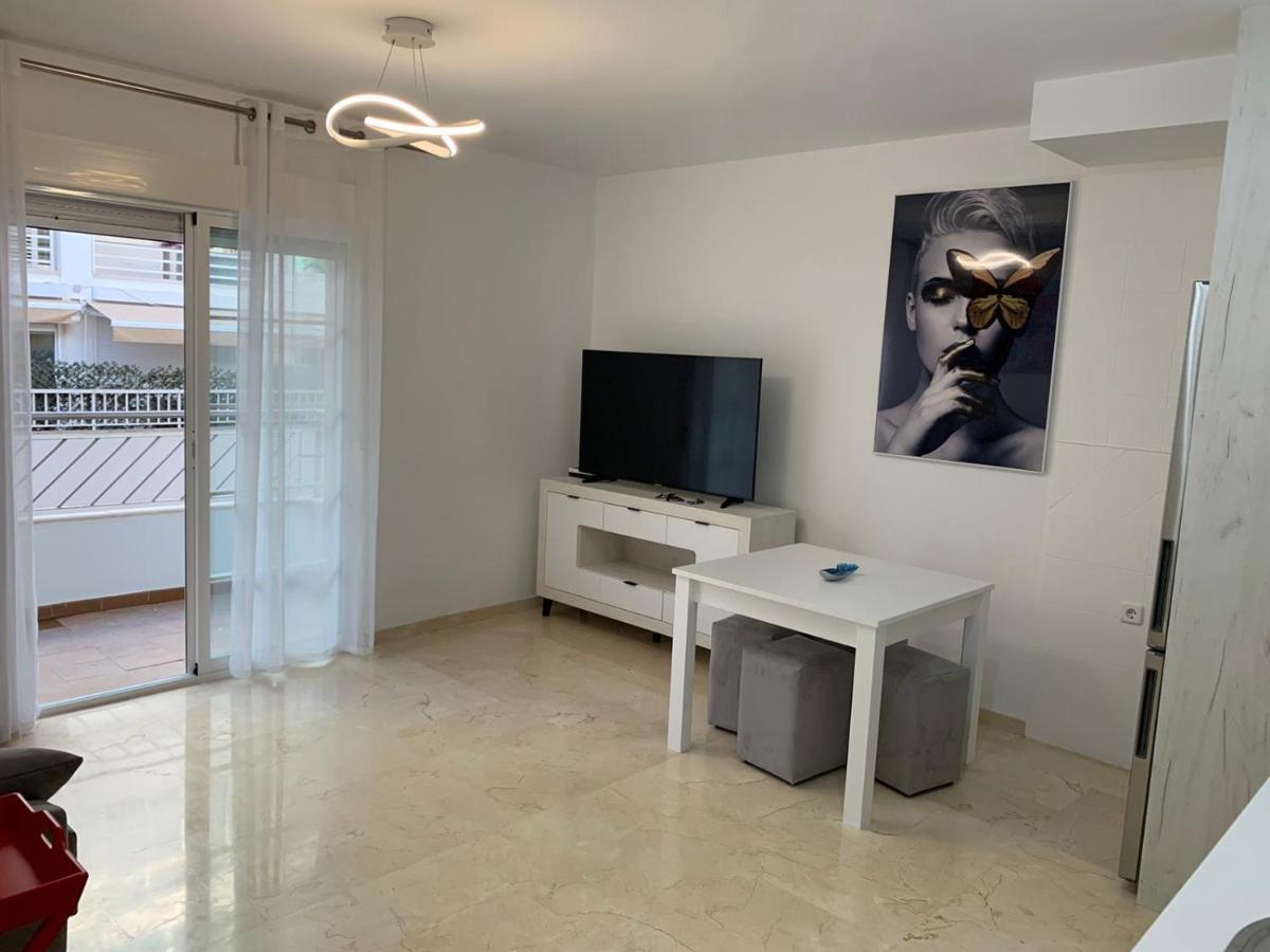 Apartamento Playa San Rafael ฟูเอนฮิโรลา ภายนอก รูปภาพ
