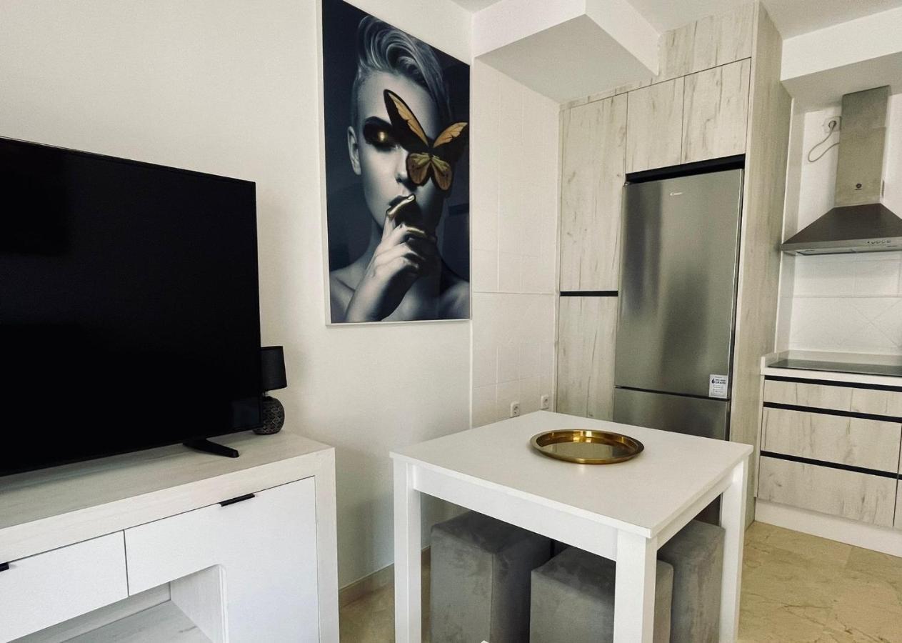Apartamento Playa San Rafael ฟูเอนฮิโรลา ภายนอก รูปภาพ